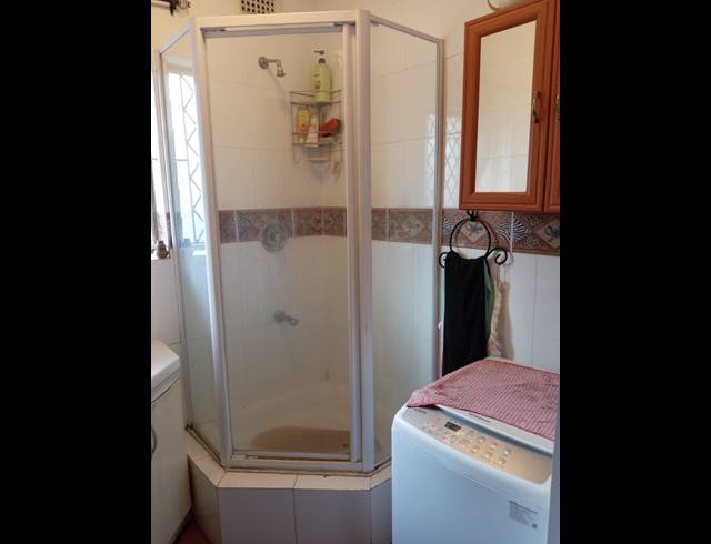 3 BEDROOM DUPLEX FOR SALE IN MONTCLAIR